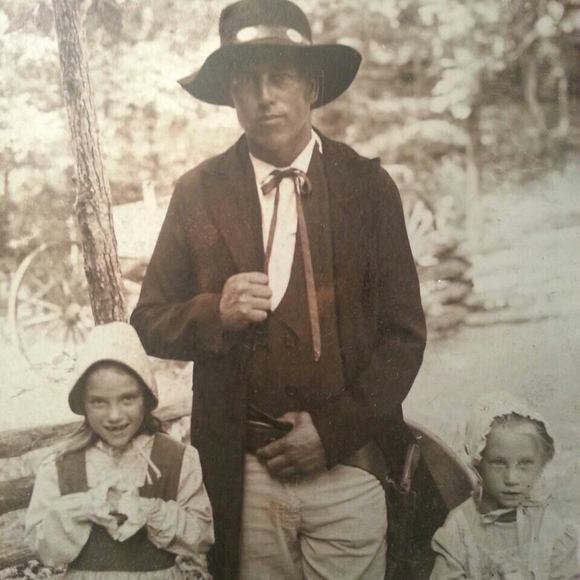 Meet your Posher, Brenda - Picture 1 of 1